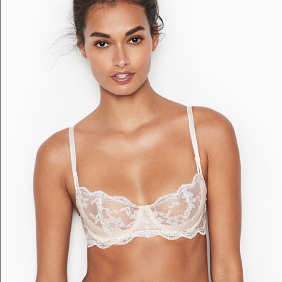 Victoria's Secret Other - Victoria’s Secret White Wicked Unlined Uplift Bra